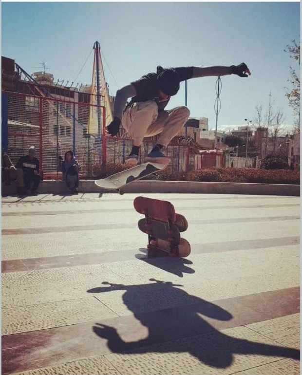 آشنایی با انواع اسکیتبرد و تجهیزات مورد نیاز برای شروع (راهنمای کامل ۱۴۰۵) 22 محمد کامگاری آموزش اسکیت برد آشنایی با انواع اسکیتبرد و تجهیزات مورد نیاز برای شروع (راهنمای کامل ۱۴۰۵)