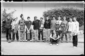 پاول پراتلا اسکیت برد (Powell Peralta skateboard): تاریخچه، نوآوری‌ها و تأثیرات فرهنگی