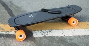 مقایسه اسکوتر برقی و اسکیت‌برد برقی و اسکیت برد کلاسیک 
